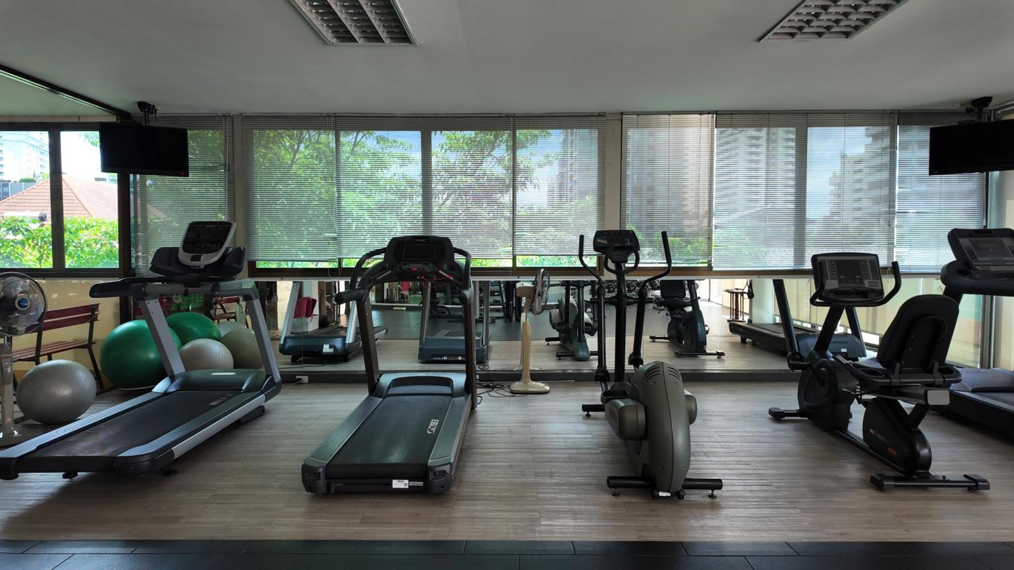 Charan Tower Residences By Aspira Bangkok Luaran gambar